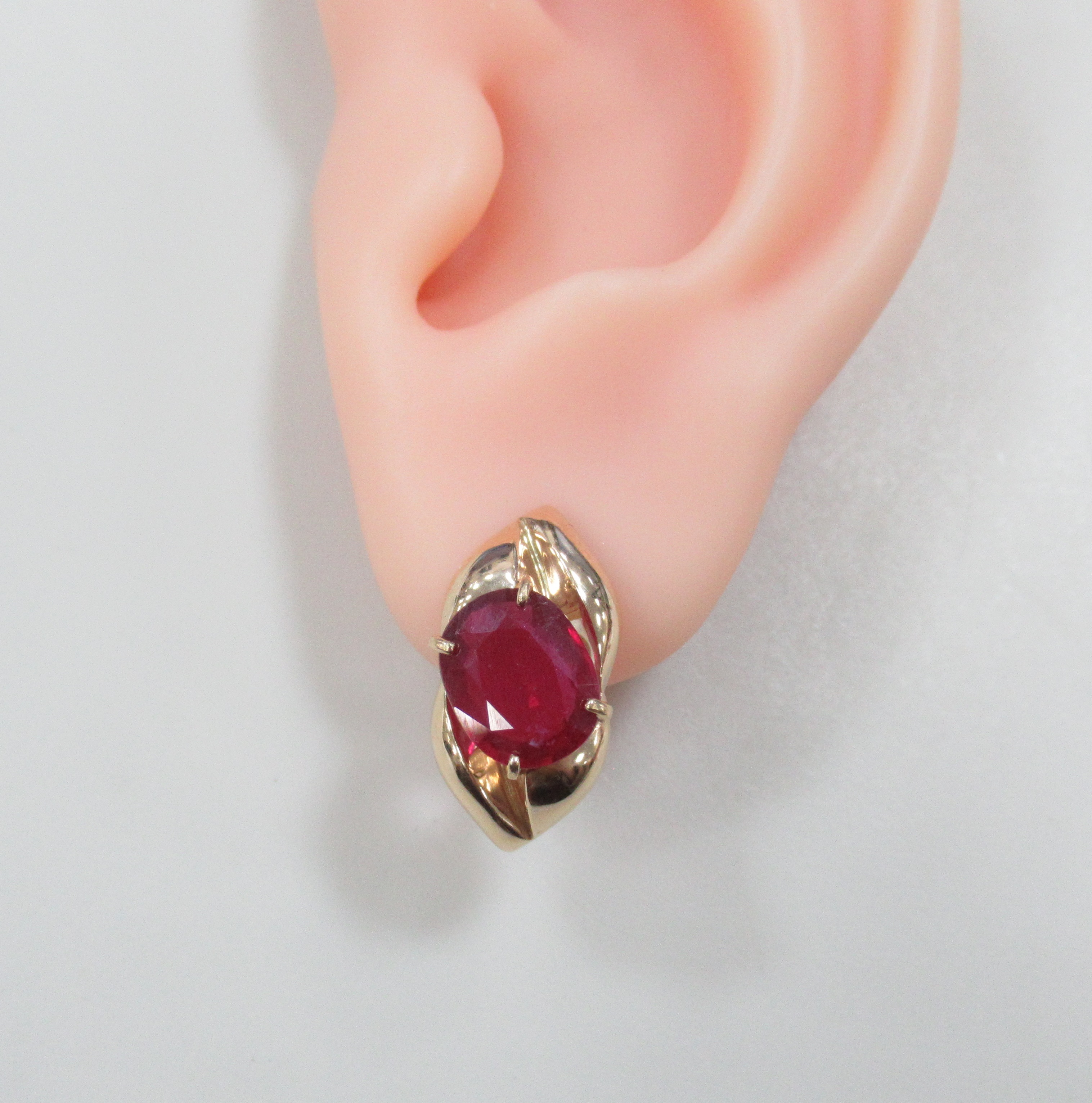 Серебряные серьги с рубинами